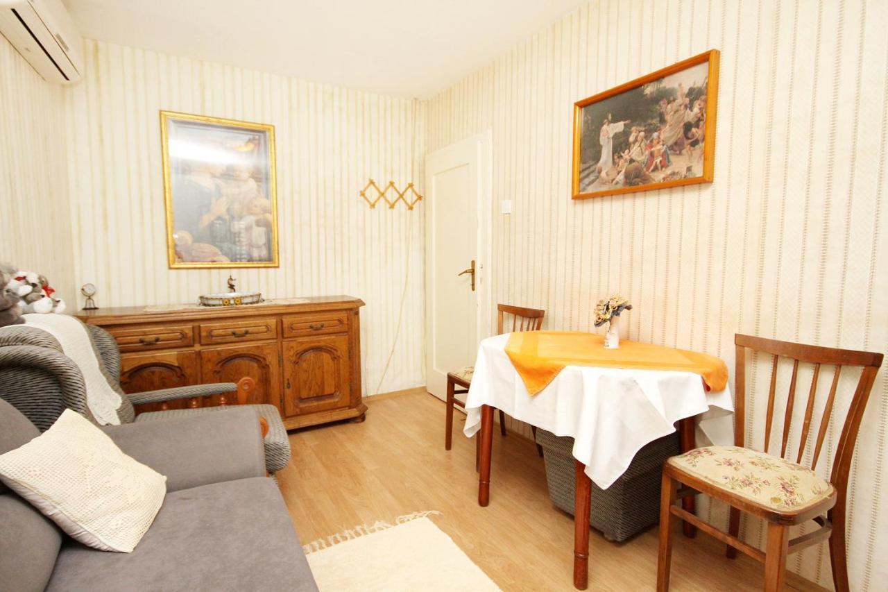 Apartments By The Sea Pucisca, Brac - 770 Extérieur photo